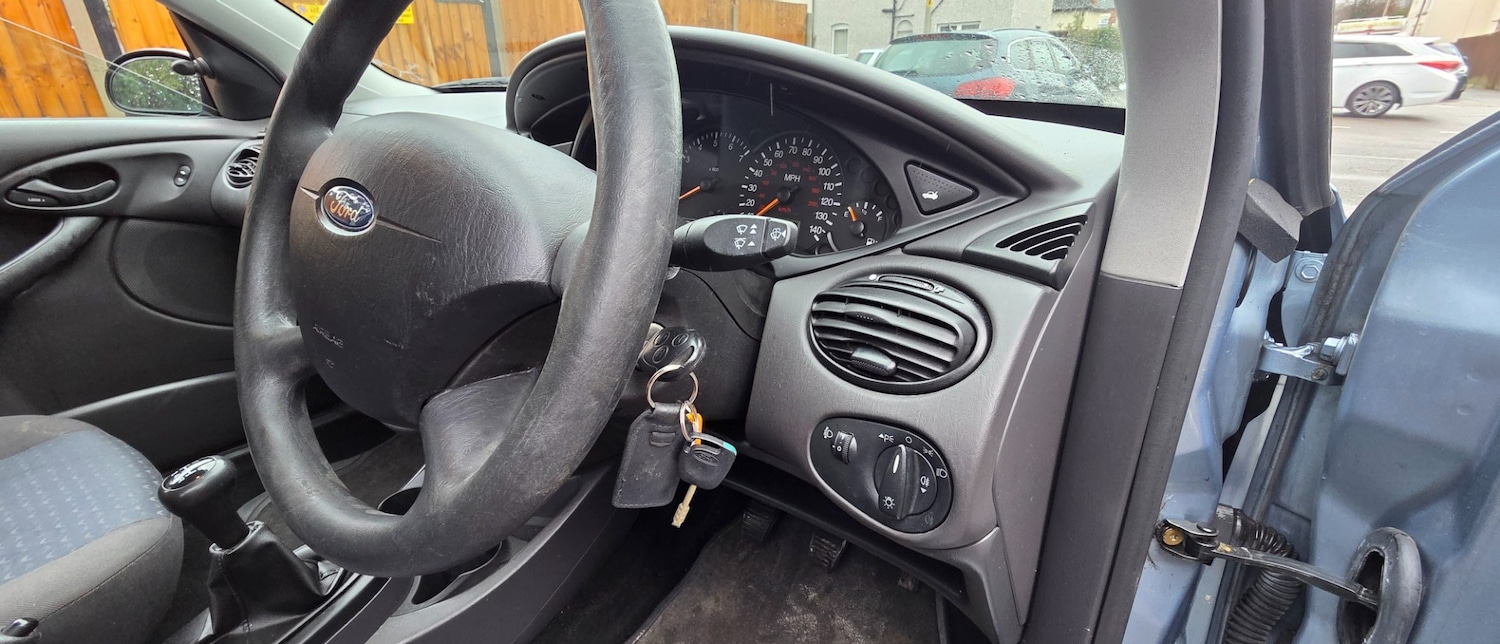 Used Ford Focus 2004 for sale - 77497904: Photo 36