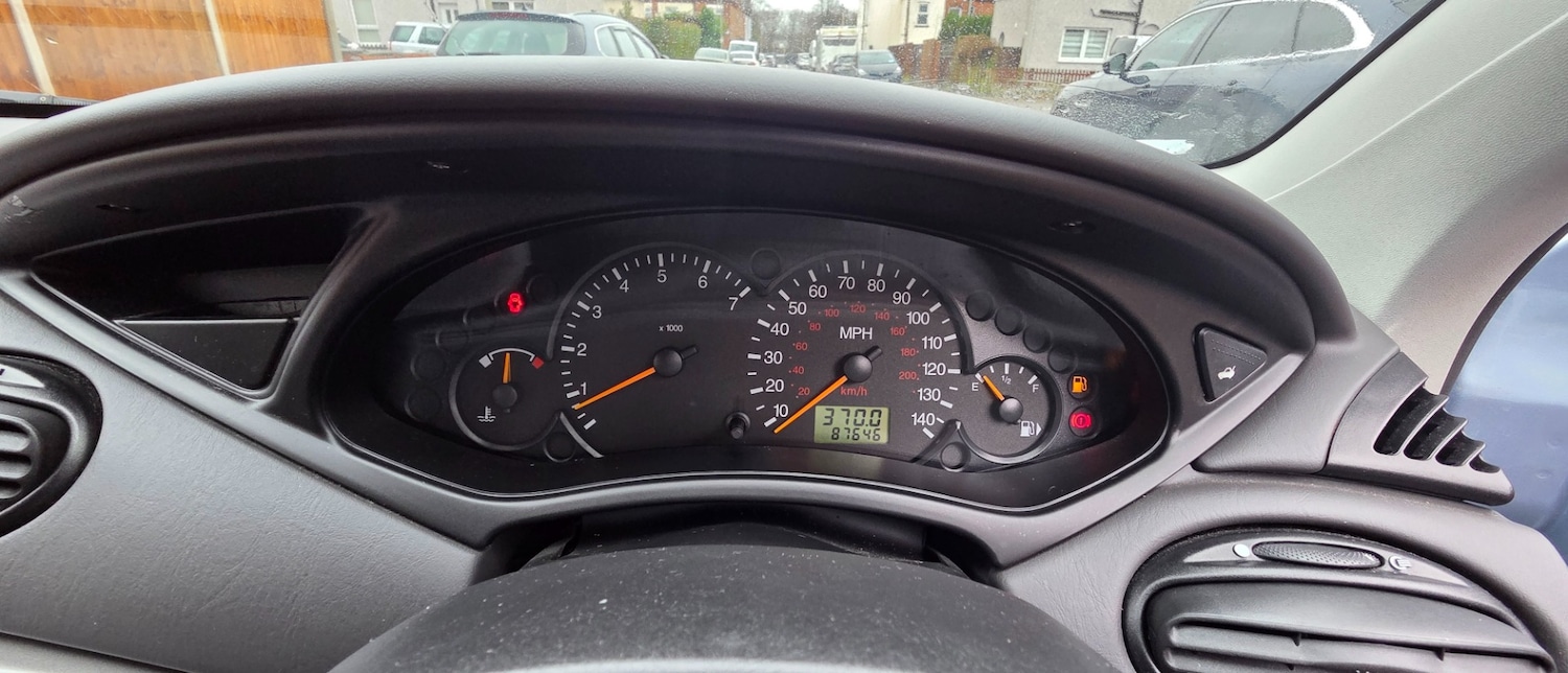 Used Ford Focus 2004 for sale - 77497904: Photo 41