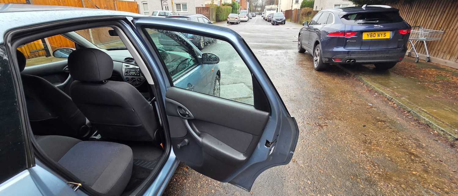 Used Ford Focus 2004 for sale - 77497904: Photo 43