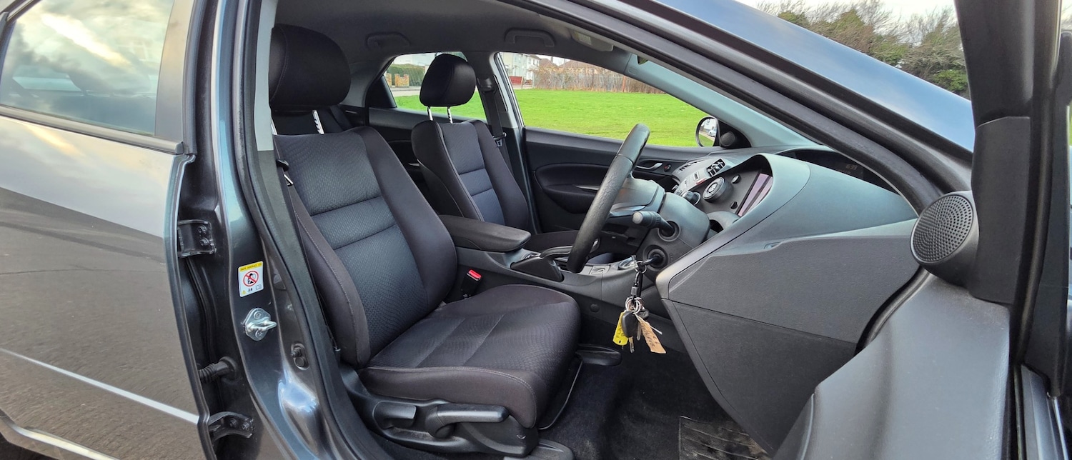 Used Honda Civic 2009 for sale - 77497988: Photo 18