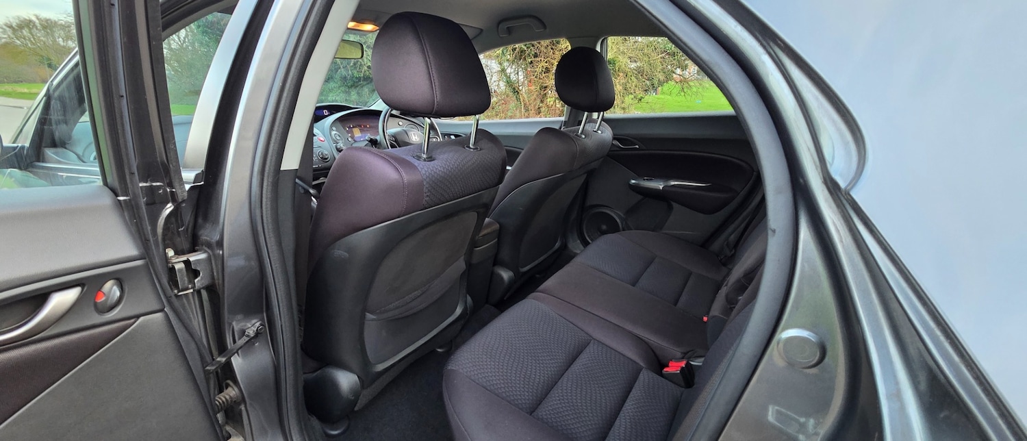 Used Honda Civic 2009 for sale - 77497988: Photo 27