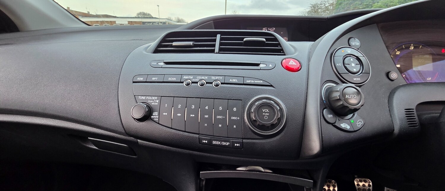 Used Honda Civic 2009 for sale - 77497988: Photo 49