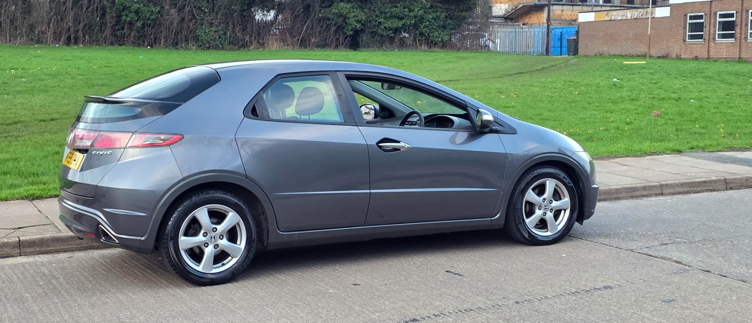 Used Honda Civic 2009 for sale - 77497988: Photo 9