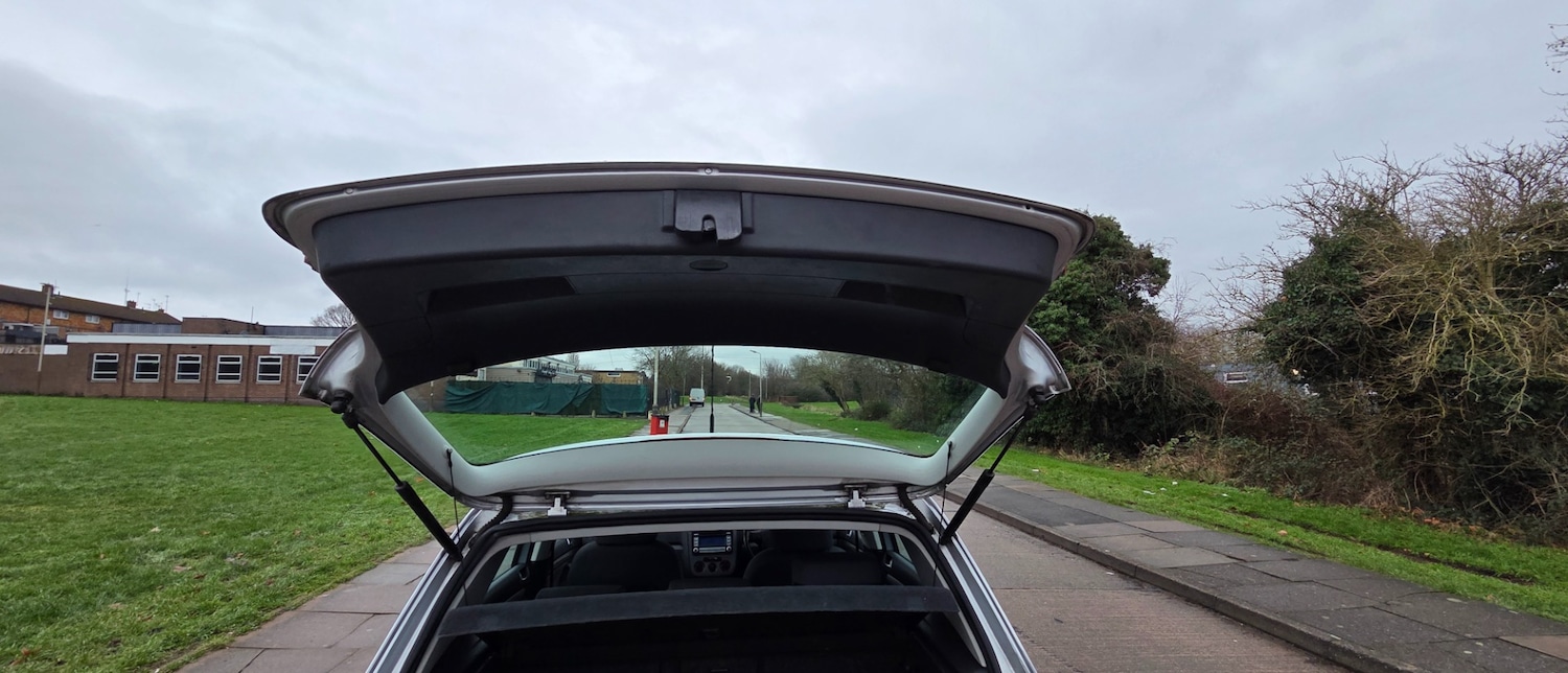 Used Volkswagen Golf 2007 for sale - 77196769: Photo 48