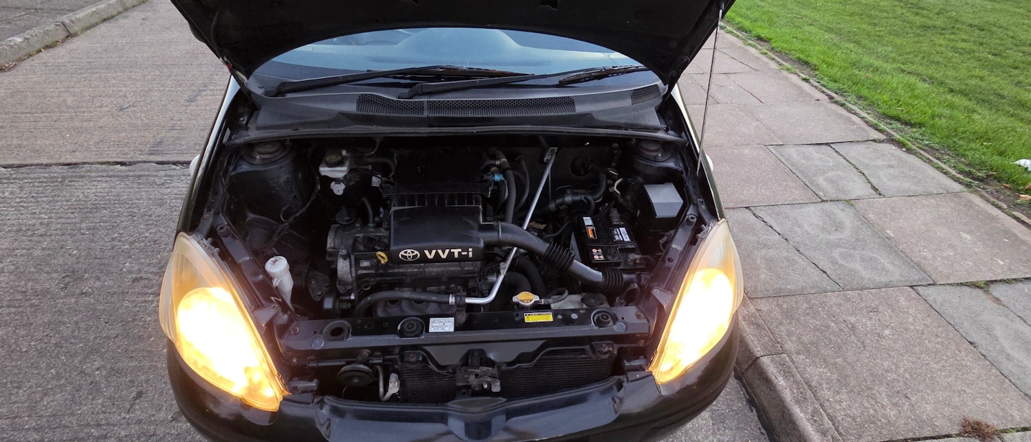 Used Toyota Yaris 2005 for sale - 77201137: Photo 17