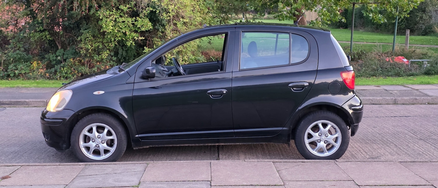 Used Toyota Yaris 2005 for sale - 77201137: Photo 8