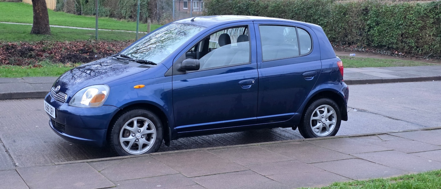 Used Toyota Yaris 2000 for sale - 77497849: Photo 16
