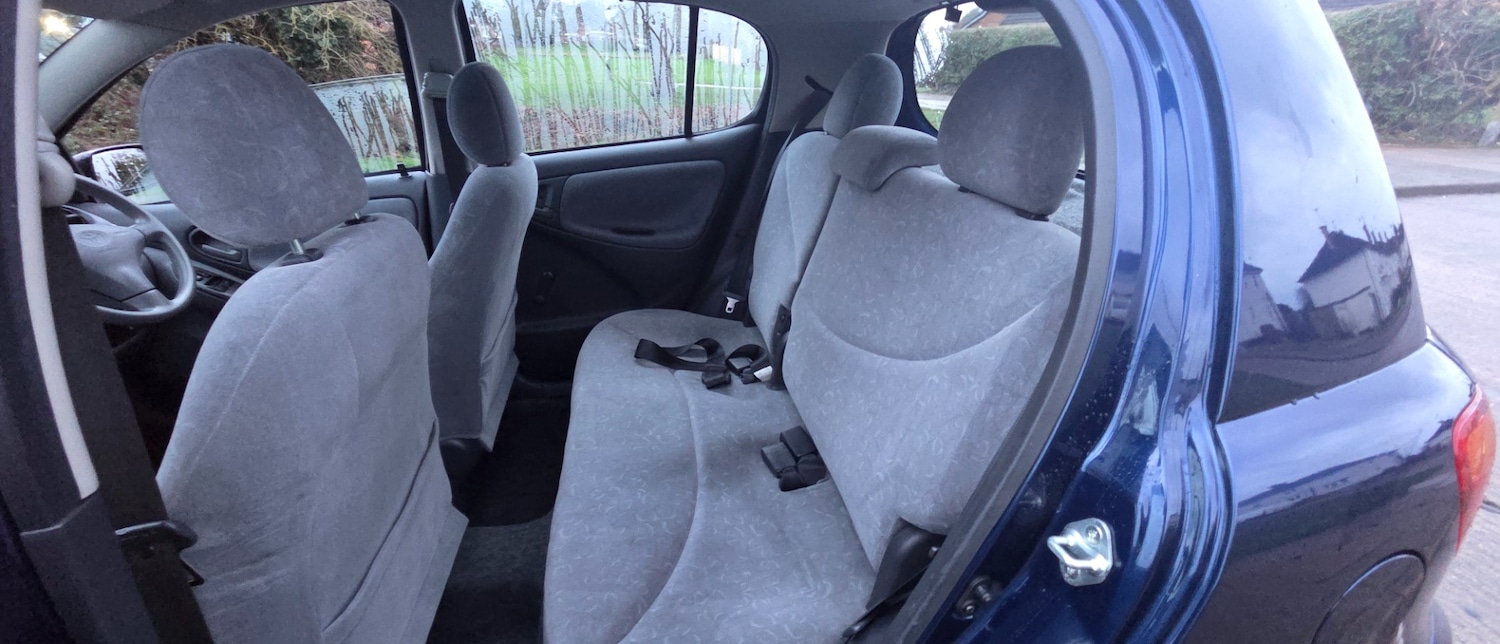 Used Toyota Yaris 2000 for sale - 77497849: Photo 28