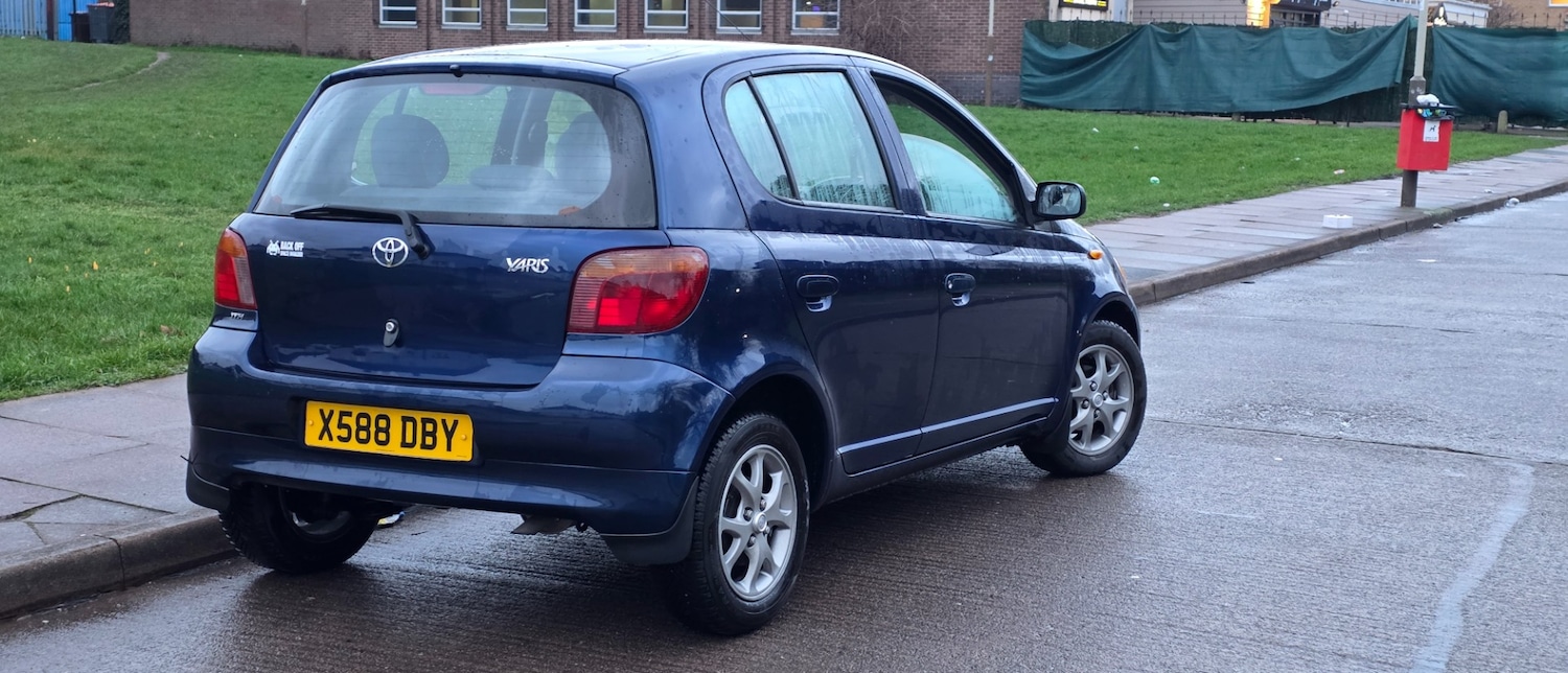 Used Toyota Yaris 2000 for sale - 77497849: Photo 4