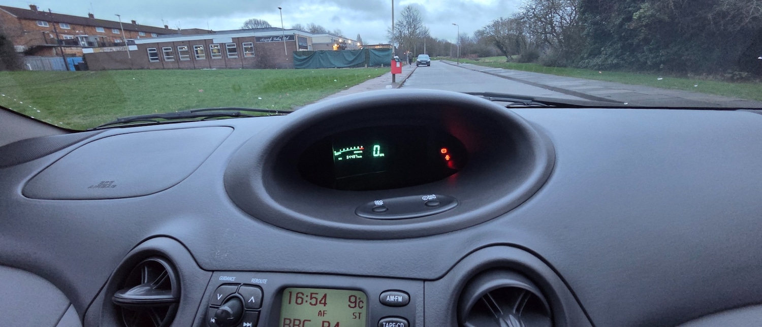 Used Toyota Yaris 2000 for sale - 77497849: Photo 40