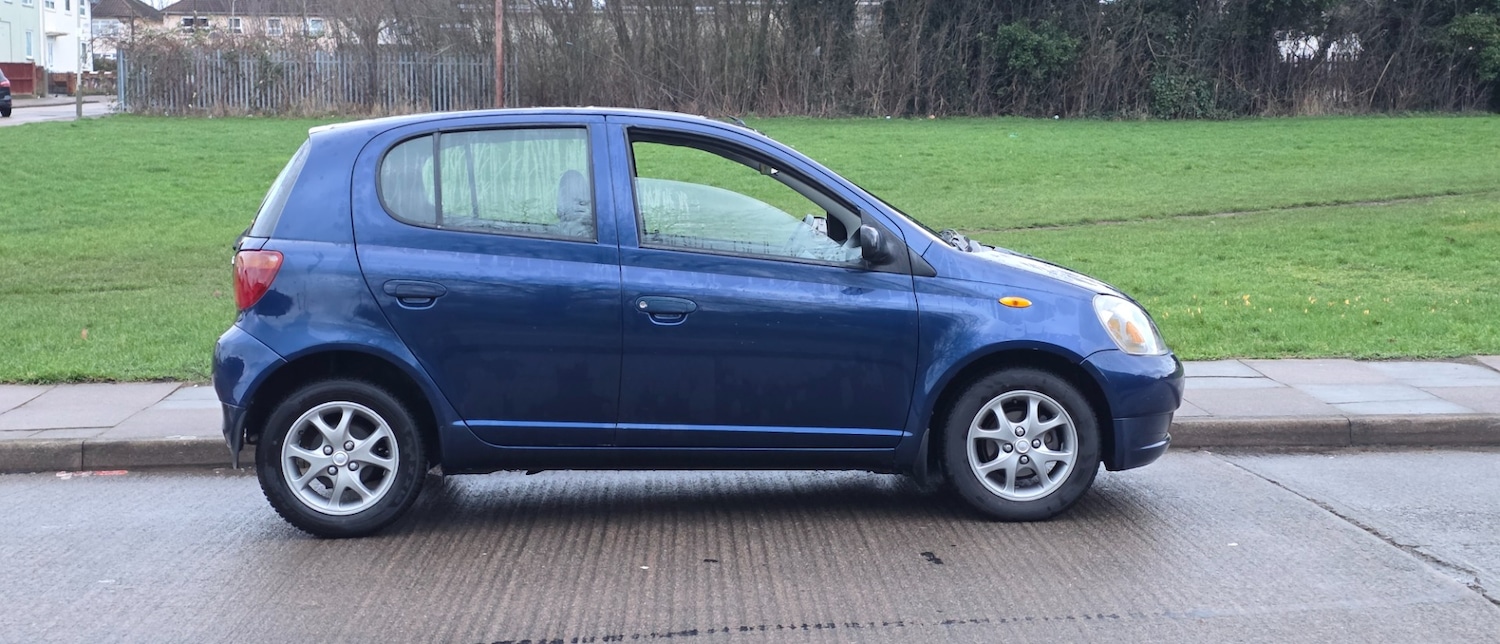 Used Toyota Yaris 2000 for sale - 77497849: Photo 8