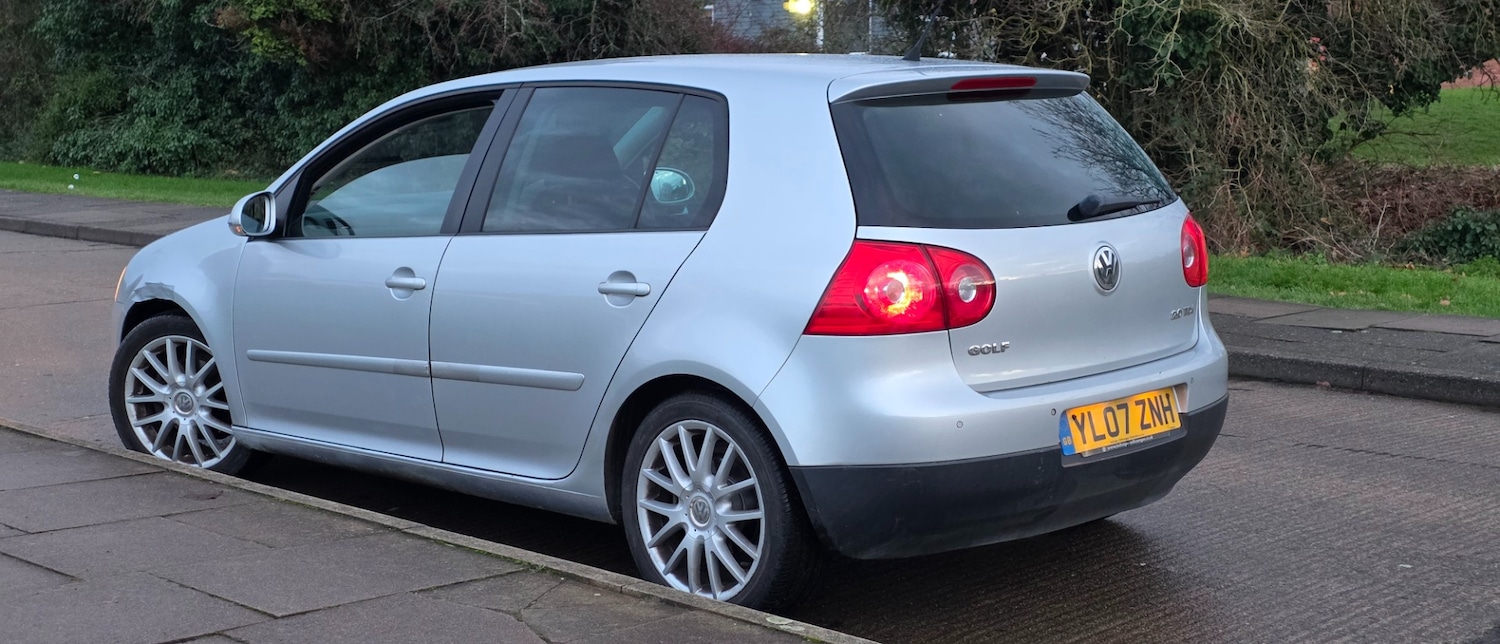 Used Volkswagen Golf 2007 for sale - 77201079: Photo 2