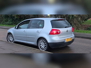 Used Volkswagen Golf 2007 for sale - 77201079: Photo