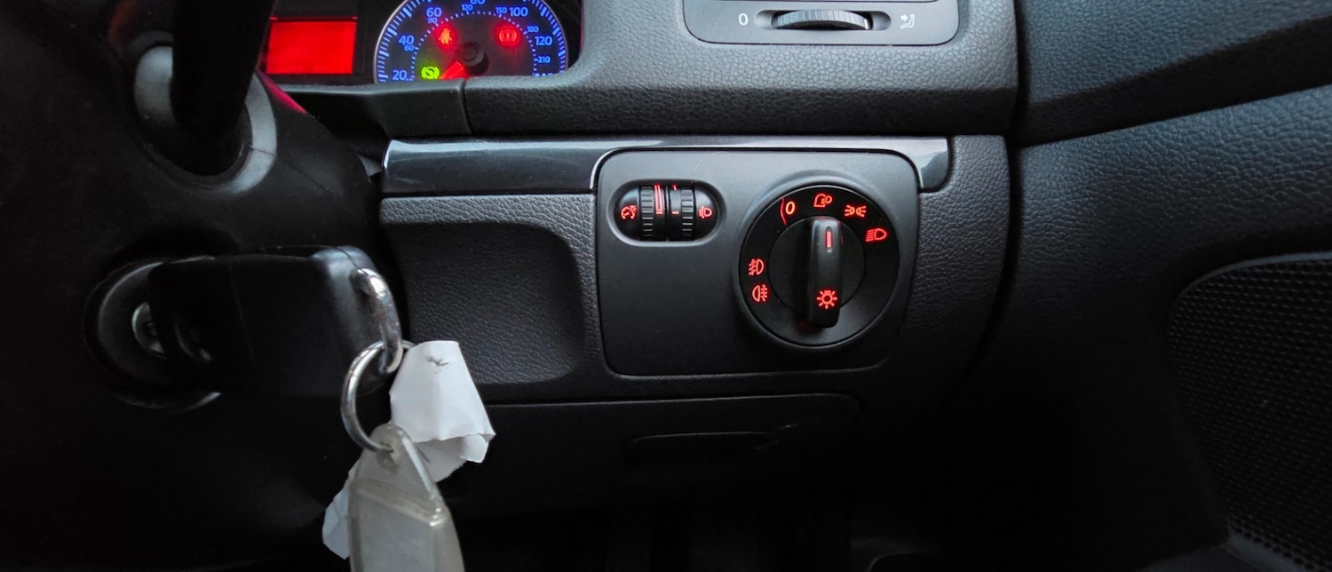 Used Volkswagen Golf 2007 for sale - 77201079: Photo 38