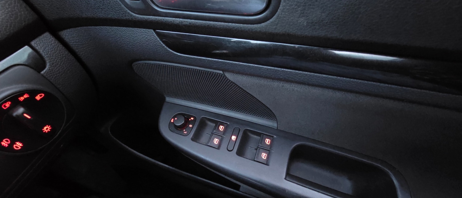 Used Volkswagen Golf 2007 for sale - 77201079: Photo 39