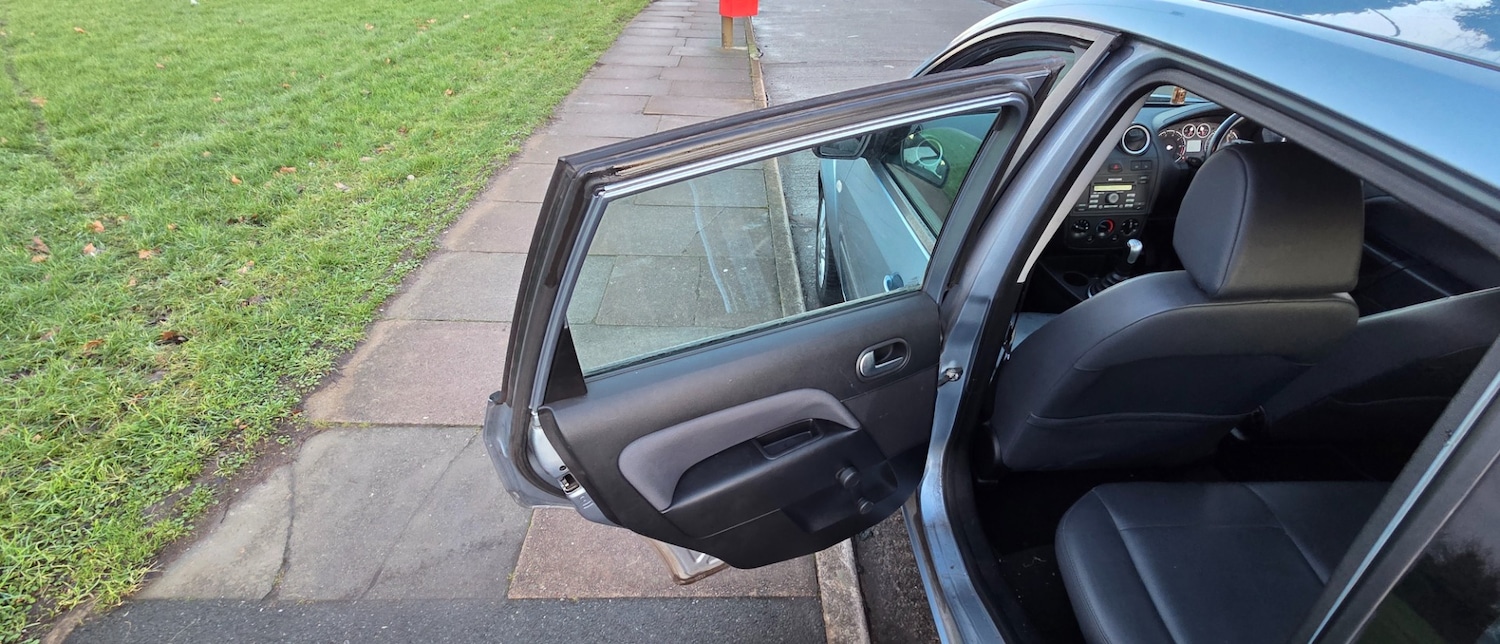 Used Ford Fiesta 2006 for sale - 77198098: Photo 28