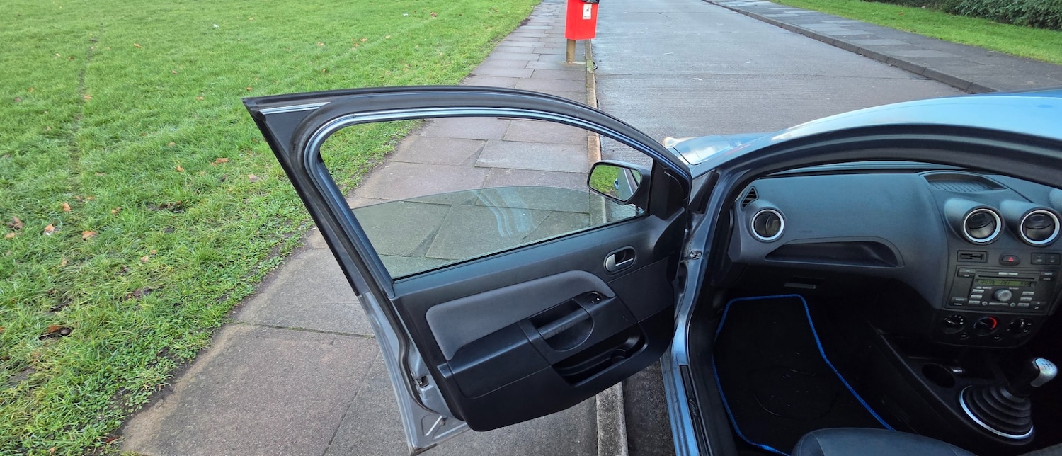 Used Ford Fiesta 2006 for sale - 77198098: Photo 29