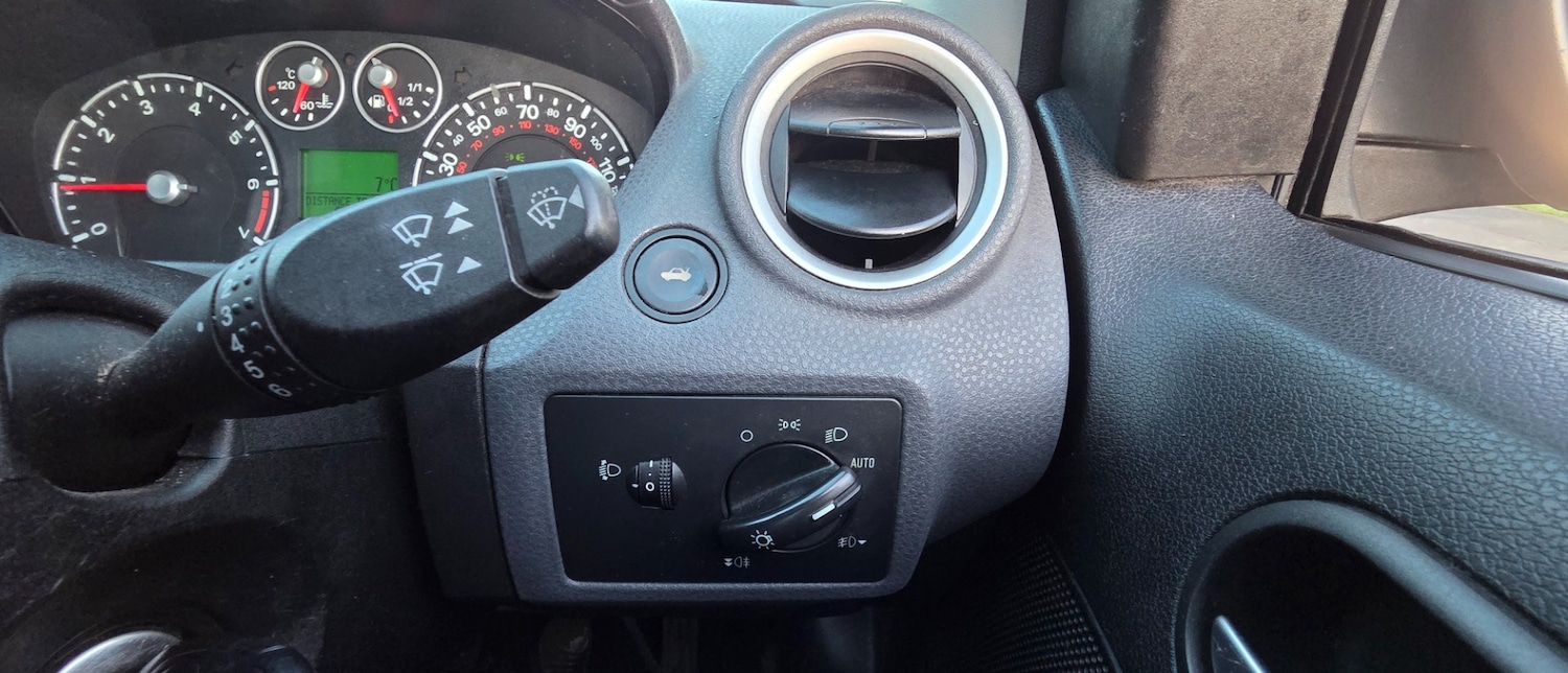 Used Ford Fiesta 2006 for sale - 77198098: Photo 43