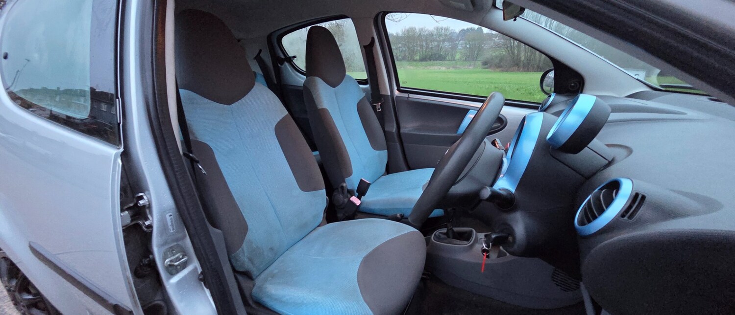 Used Peugeot 107 2008 for sale - 77497984: Photo 15