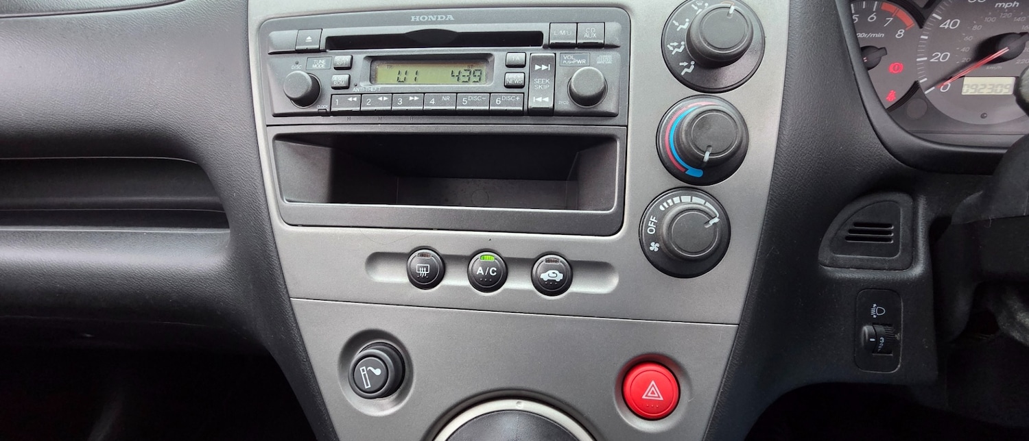 Used Honda Civic 2003 for sale - 77329350: Photo 35