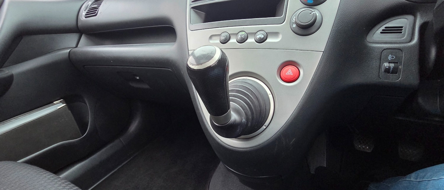 Used Honda Civic 2003 for sale - 77329350: Photo 36