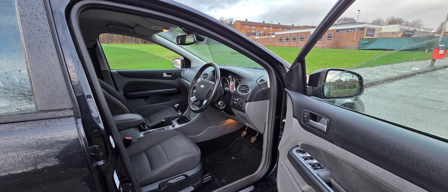 Used Ford Focus 2009 for sale - 77497895: Photo 17