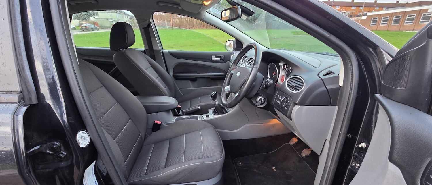 Used Ford Focus 2009 for sale - 77497895: Photo 18