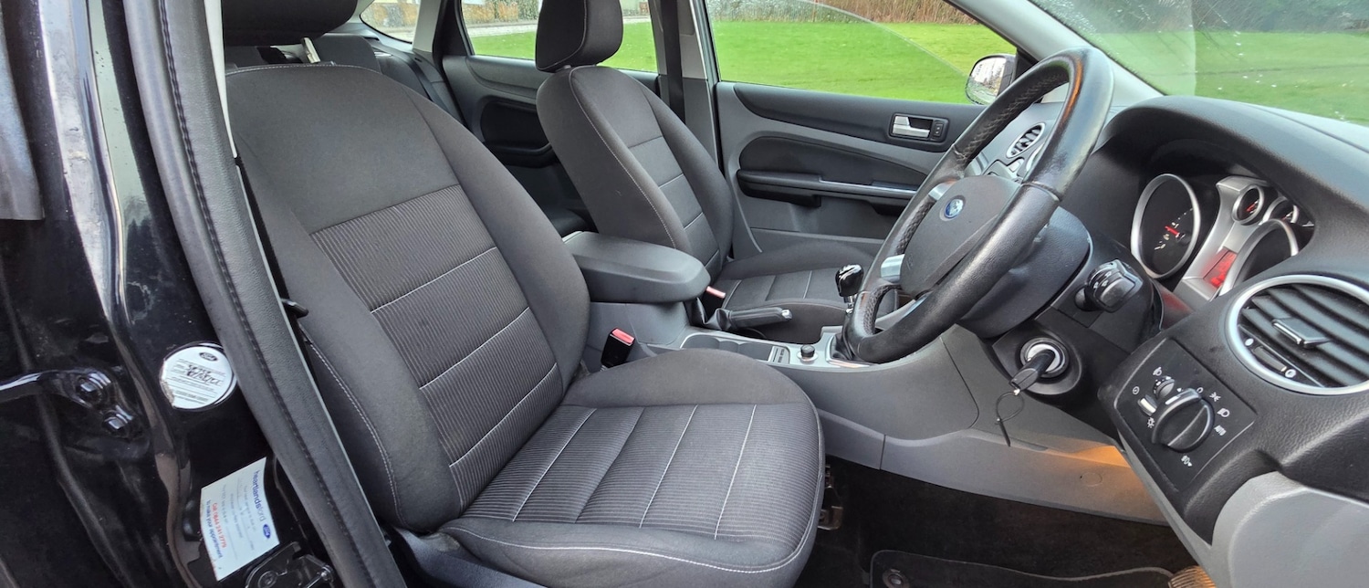 Used Ford Focus 2009 for sale - 77497895: Photo 19