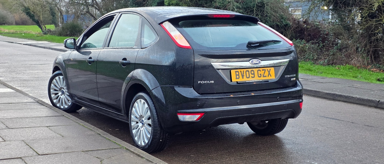 Used Ford Focus 2009 for sale - 77497895: Photo 2