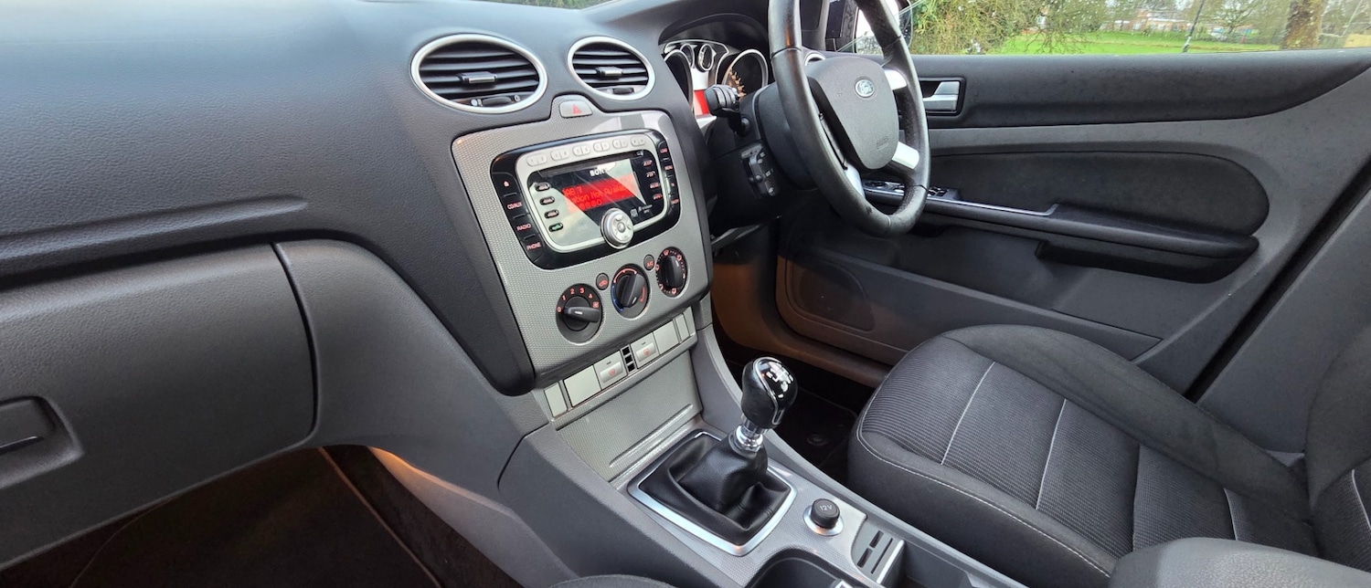 Used Ford Focus 2009 for sale - 77497895: Photo 30