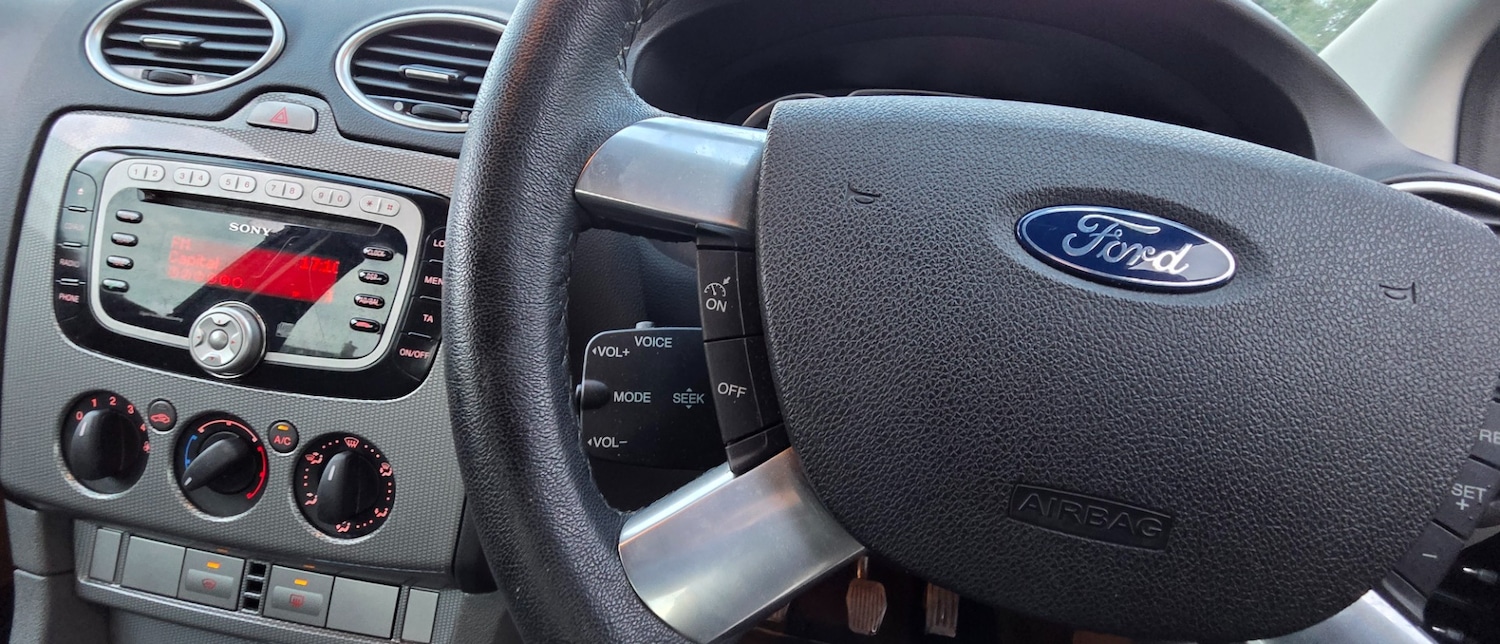 Used Ford Focus 2009 for sale - 77497895: Photo 74