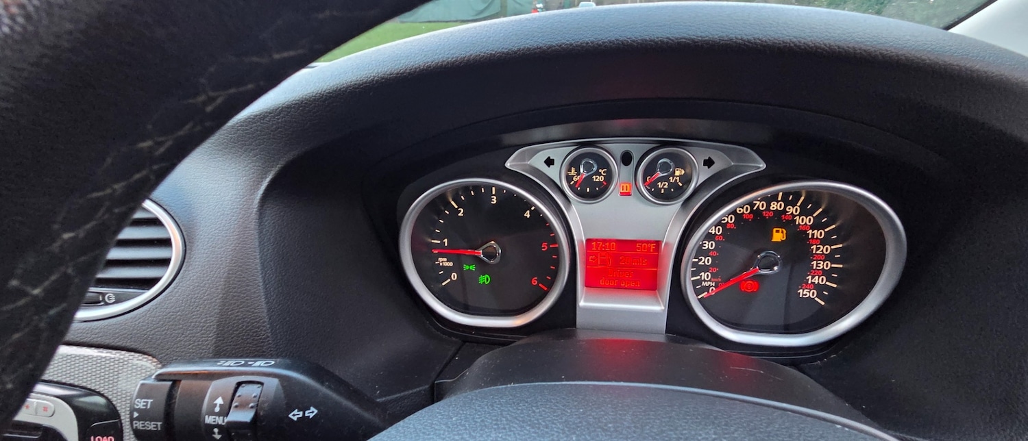 Used Ford Focus 2009 for sale - 77497895: Photo 78