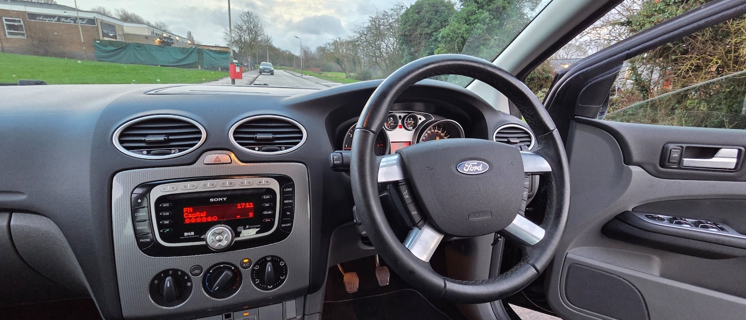 Used Ford Focus 2009 for sale - 77497895: Photo 88