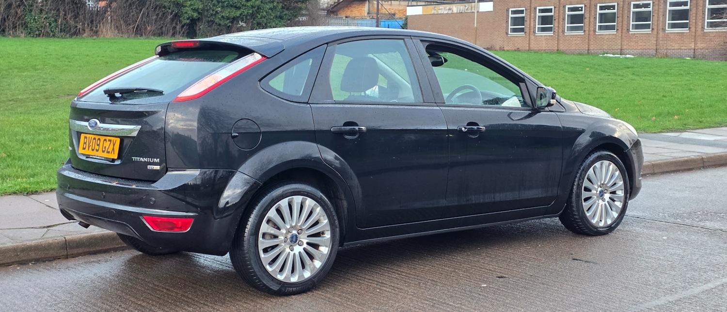 Used Ford Focus 2009 for sale - 77497895: Photo 9