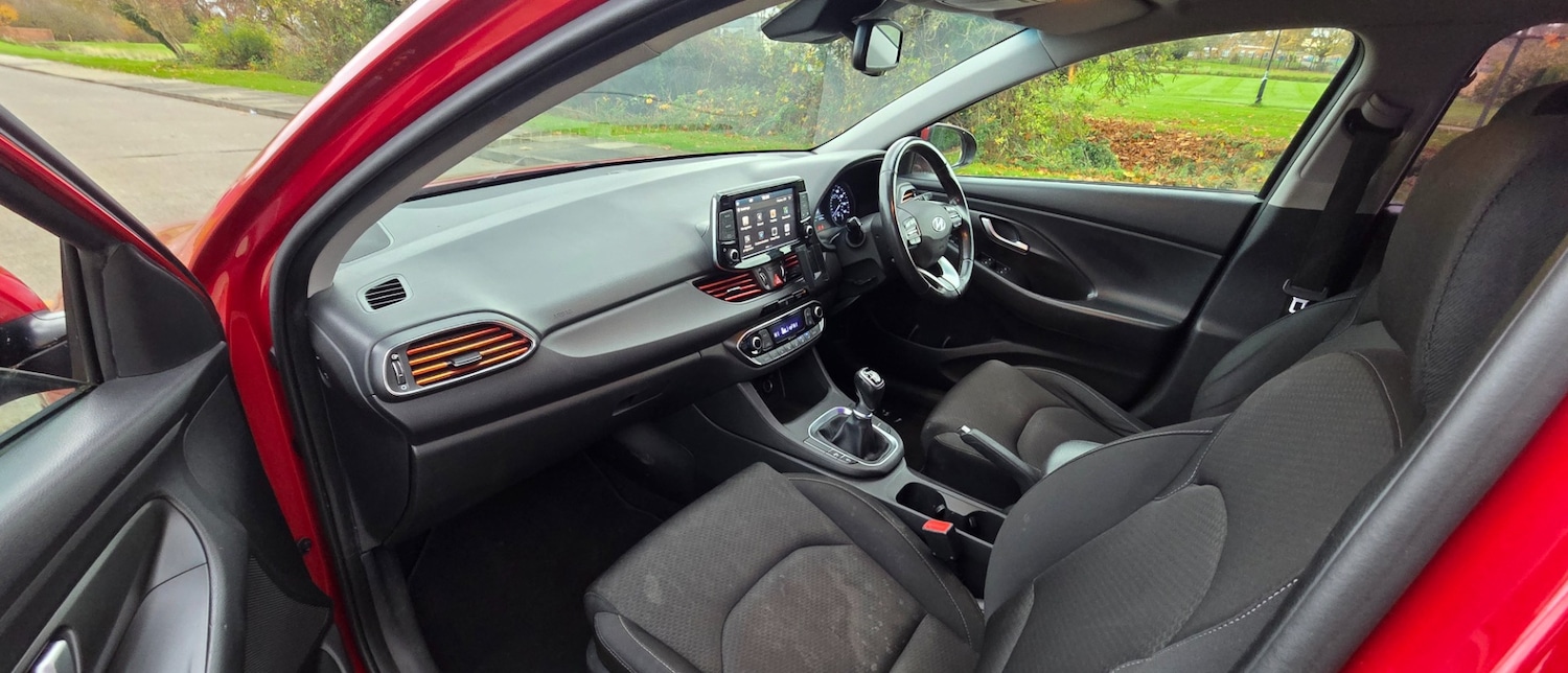 Used Hyundai i30 2017 for sale - 77202368: Photo 15