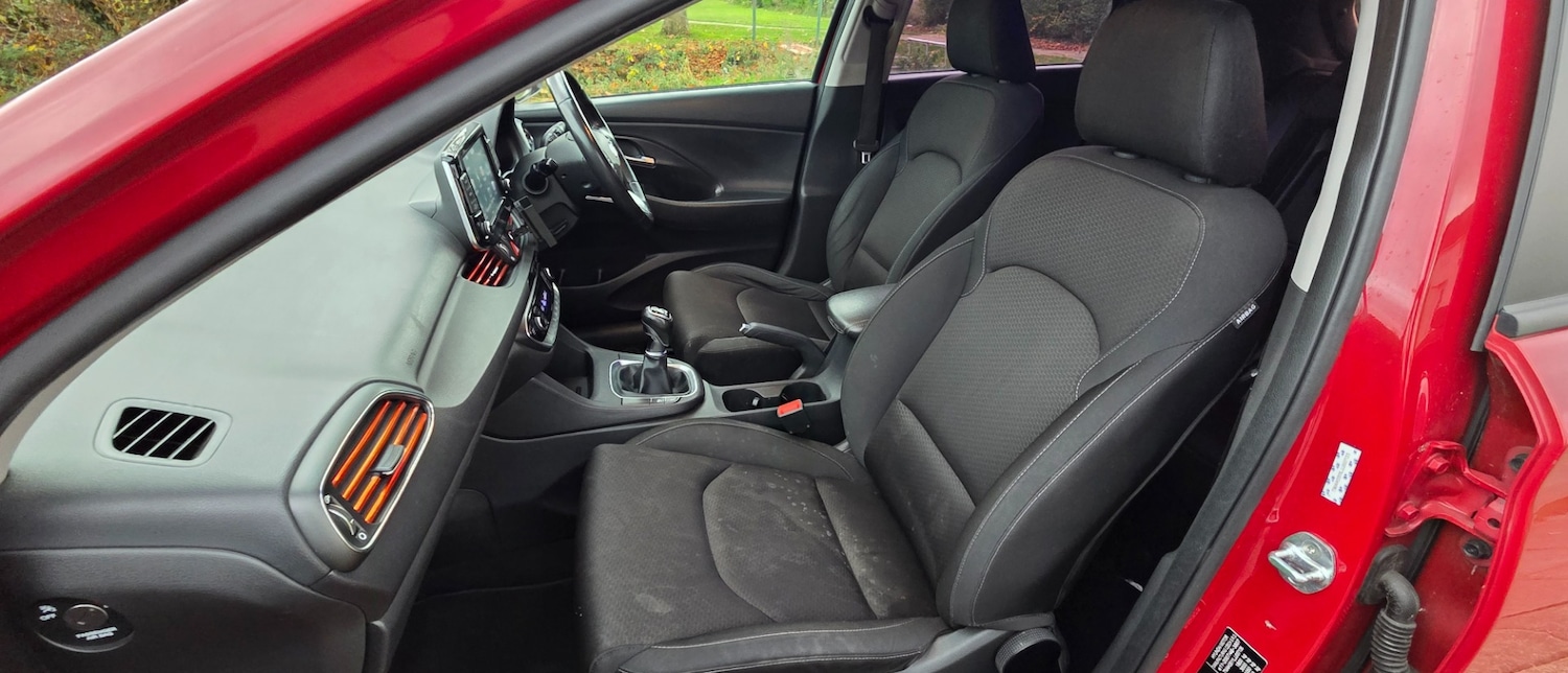 Used Hyundai i30 2017 for sale - 77202368: Photo 17