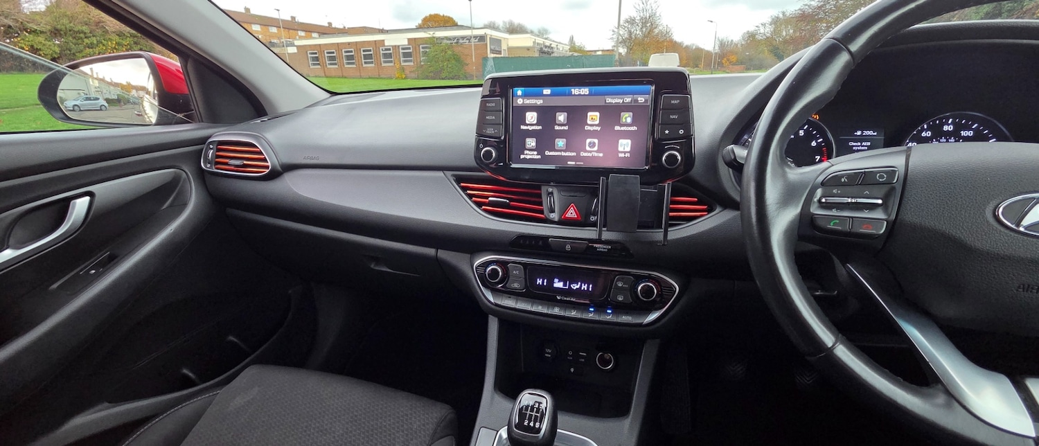 Used Hyundai i30 2017 for sale - 77202368: Photo 24