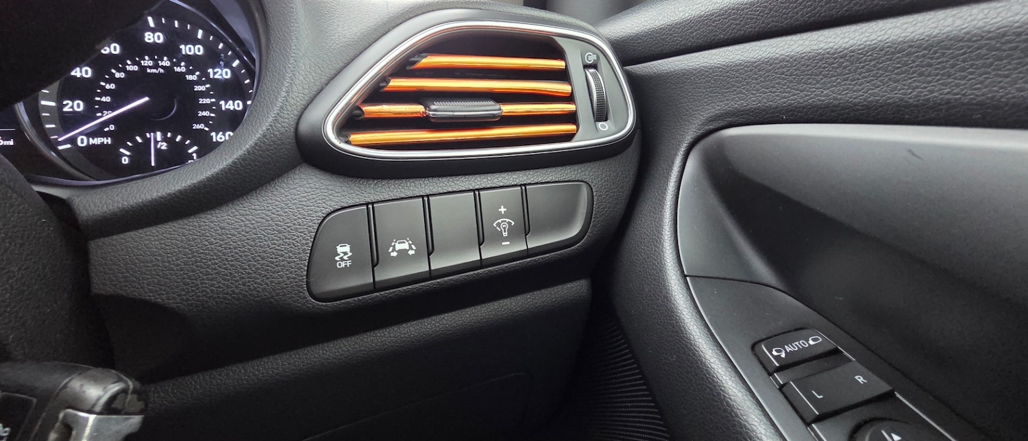 Used Hyundai i30 2017 for sale - 77202368: Photo 34