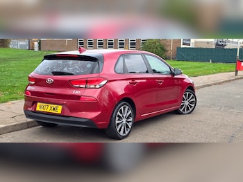 Used Hyundai i30 2017 for sale - 77202368: Photo