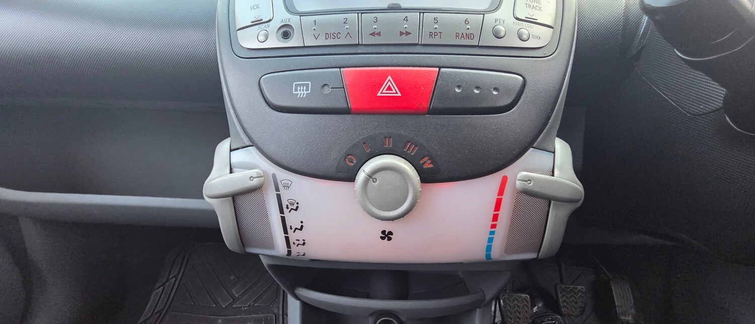 Used Toyota AYGO 2007 for sale - 77497902: Photo 45