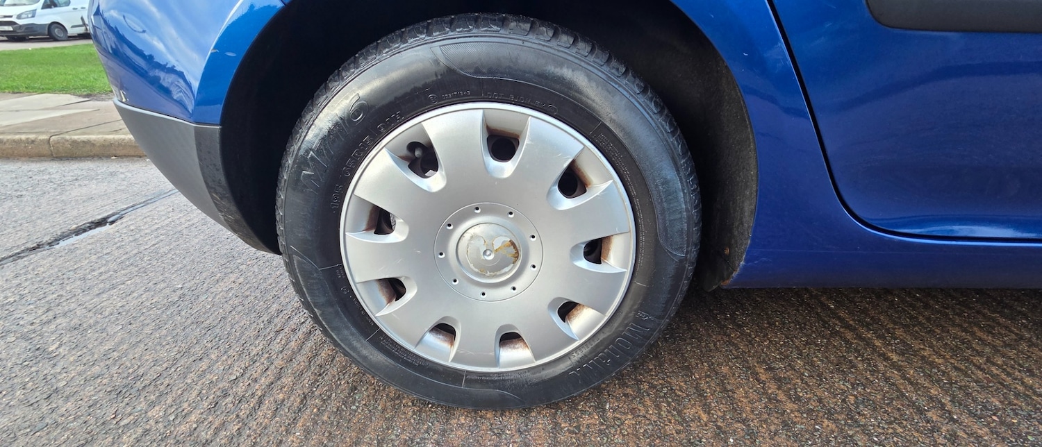 Used Volkswagen Golf 2005 for sale - 77497986: Photo 58