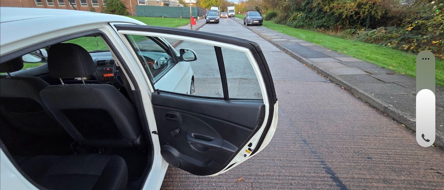 Used Kia Picanto 2011 for sale - 77201149: Photo 41