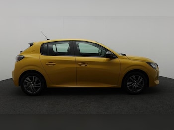 Used Peugeot 208 2022 for sale - 79220510: Photo