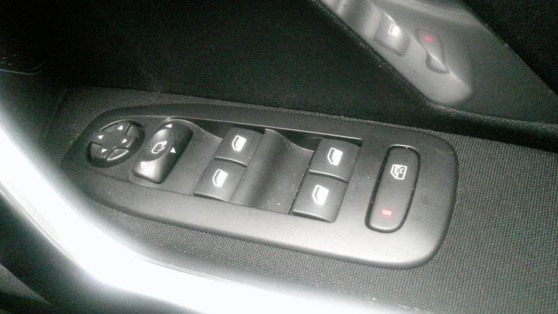 Used Peugeot 2008 2019 for sale - 77335984: Photo 28