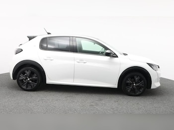 Used Peugeot 208 2023 for sale - 78133862: Photo