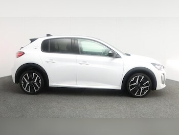 Used Peugeot 208 2025 for sale - 77262059: Photo