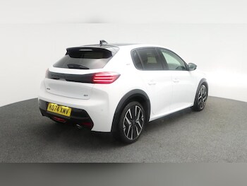 Used Peugeot 208 2025 for sale - 77262059: Photo