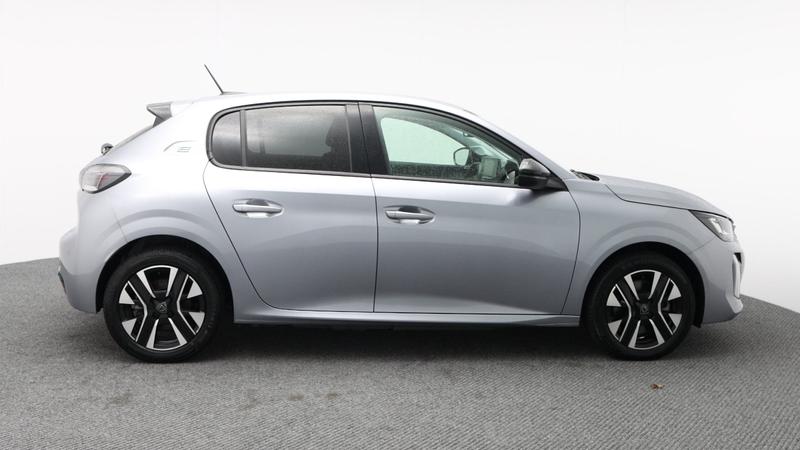 Used Peugeot 208 2024 for sale - 77116863: Photo 2