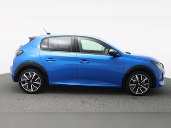Used Peugeot 208 2023 for sale - 78942386: Photo
