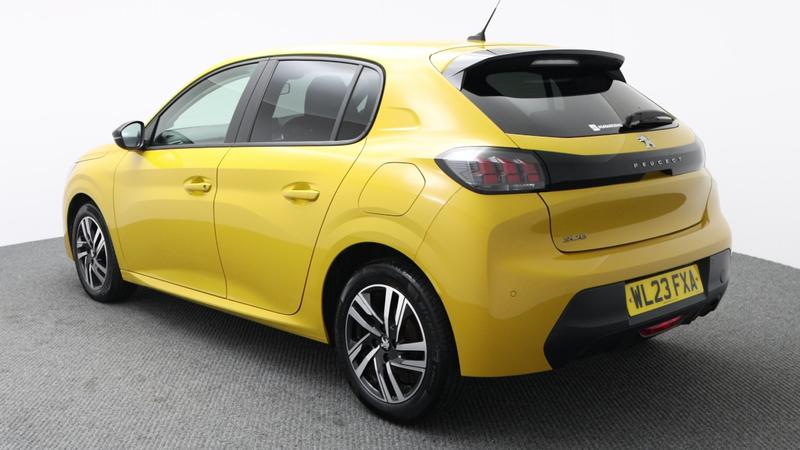 Used Peugeot 208 2023 for sale - 77116663: Photo 5